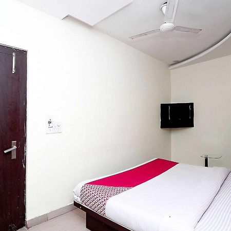 Oyo Flagship Hotel Krishna Chinhat المظهر الخارجي الصورة