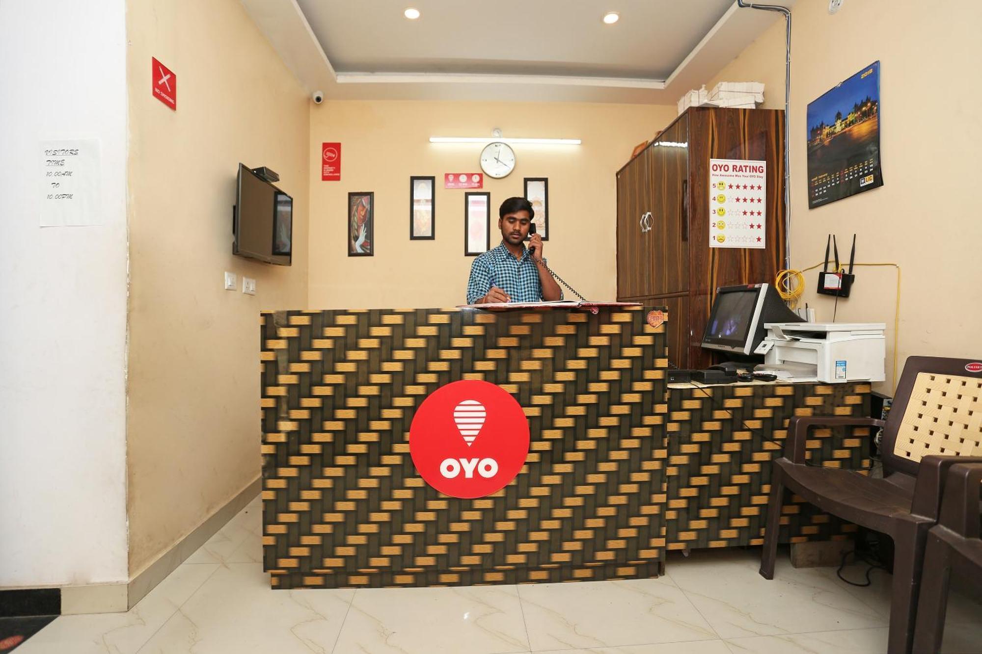 Oyo Flagship Hotel Krishna Chinhat المظهر الخارجي الصورة