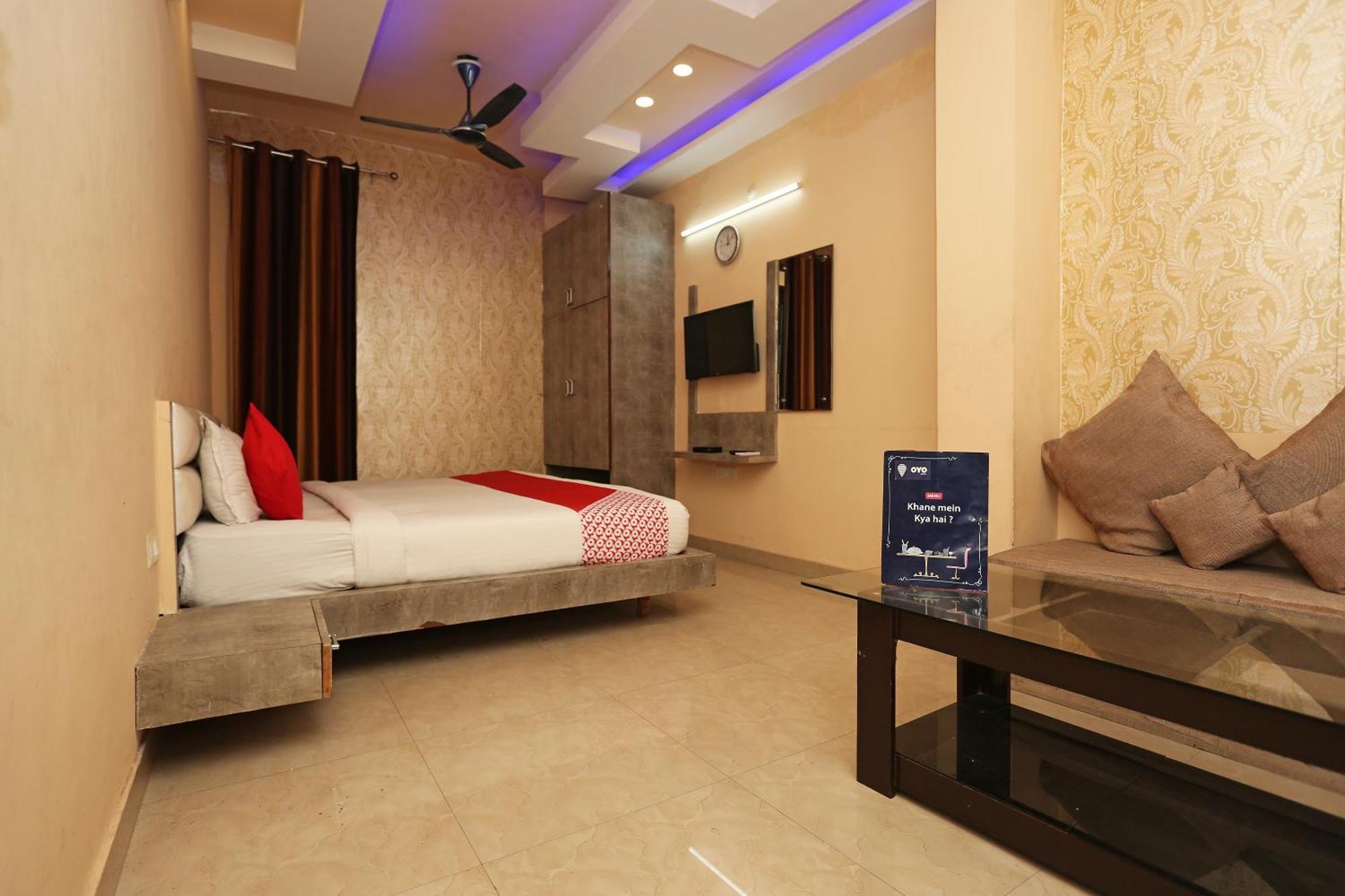 Oyo Flagship Hotel Krishna Chinhat المظهر الخارجي الصورة